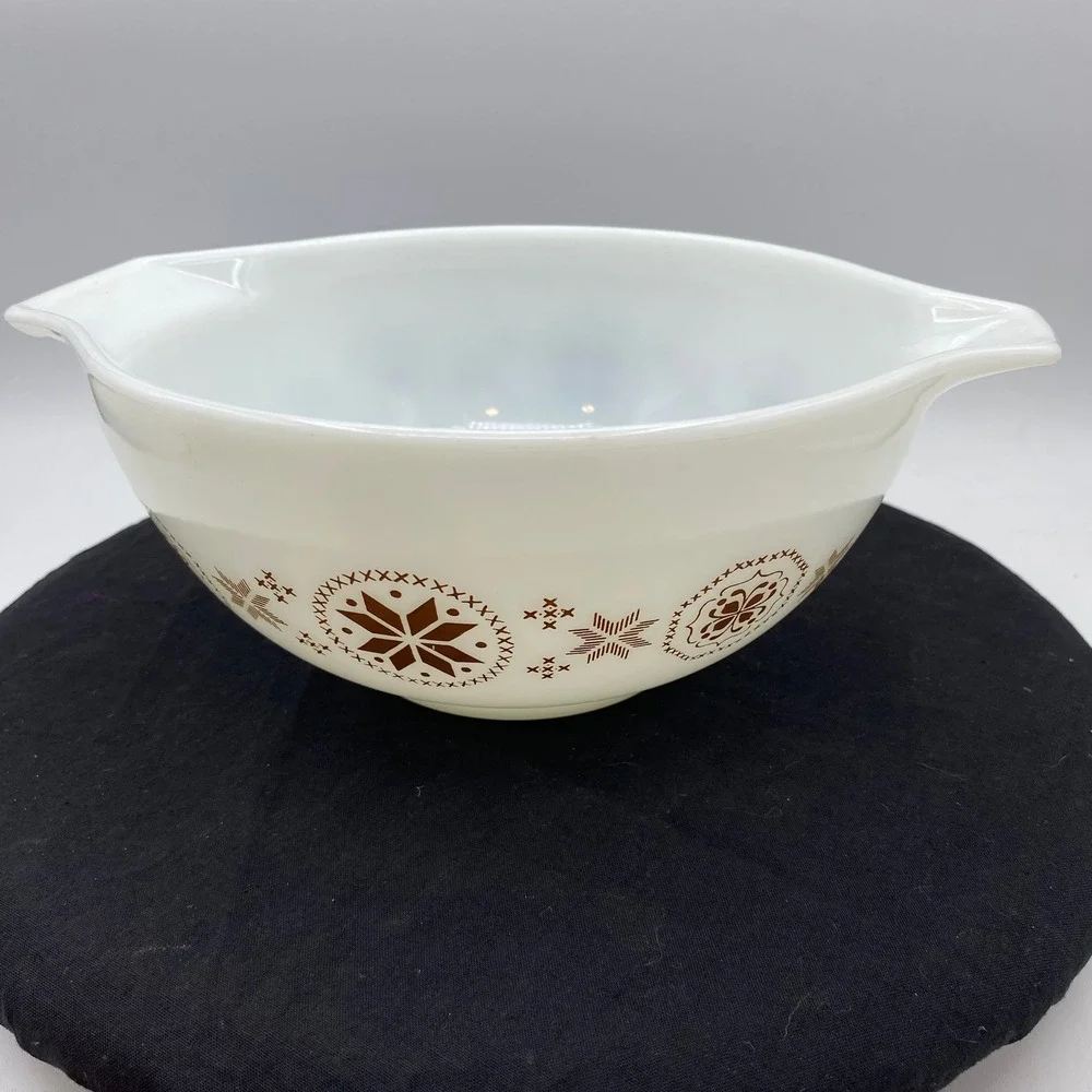 Vintage Pyrex Town Country 1.5 Qt Cinderella Mixing Bowl 442 Brown White Nesting